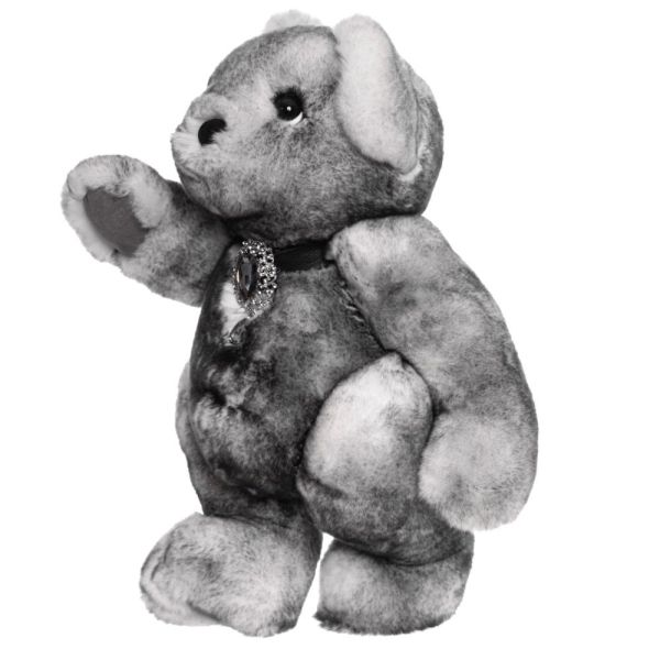 Фото игрушка ручной работы мишка тедди из натурального меха серый Holich Toys в разных ракурса